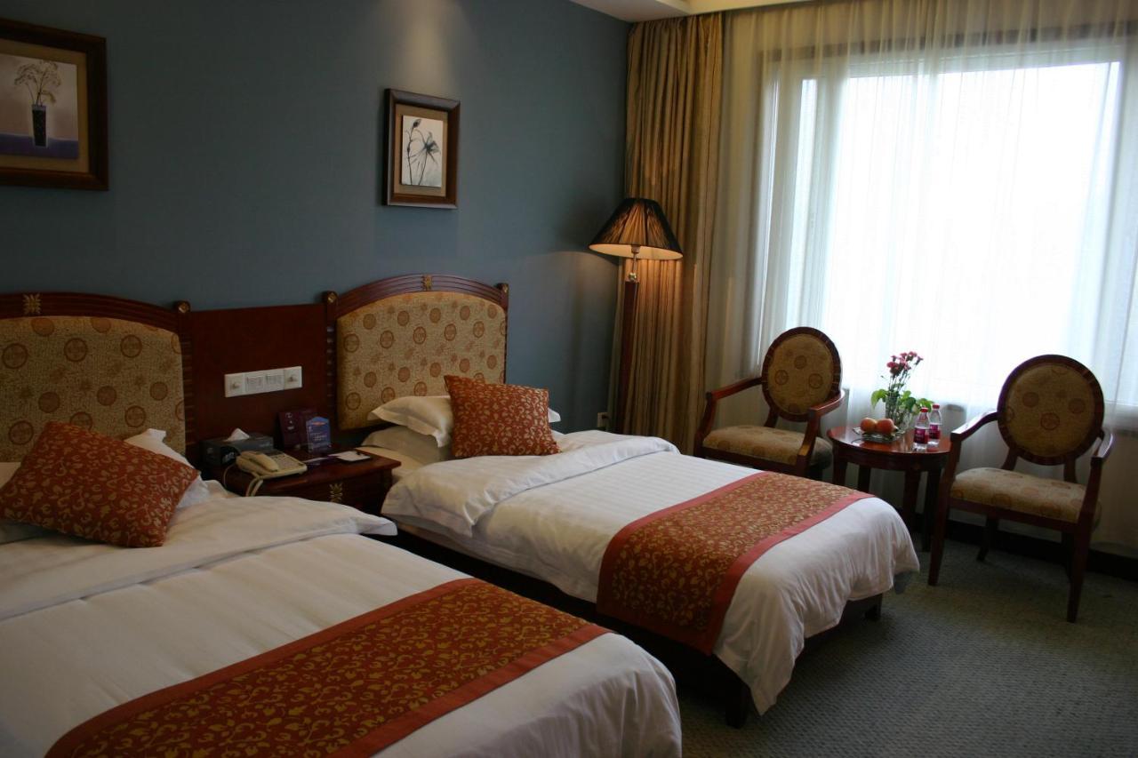 Suzhou Taoyuan International Holiday Hotel エクステリア 写真